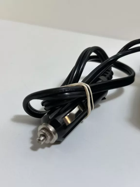 PRZETWORNICA SAMOCHODOWA GREEN CELL INWERTER NAPIĘCIA 24V 300W WARTO