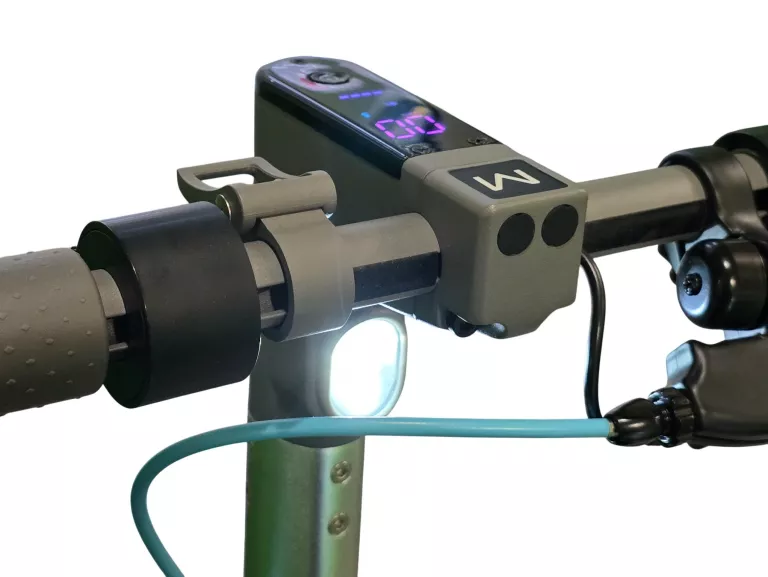 hulajnoga-elektryczna-motus-scooty-10-350w-10-do-60km-przebieg-435km-stan-11323-2