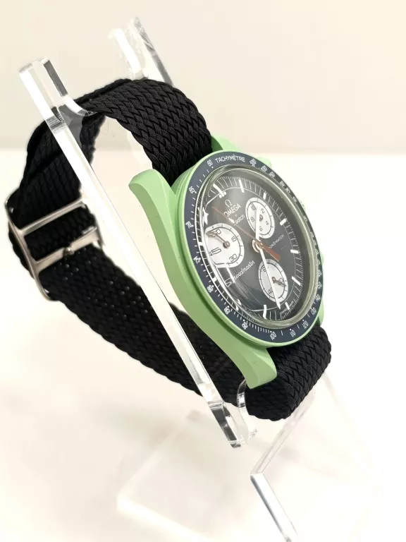 ZEGAREK OMEGA SWATCH MISSION ON EARTH