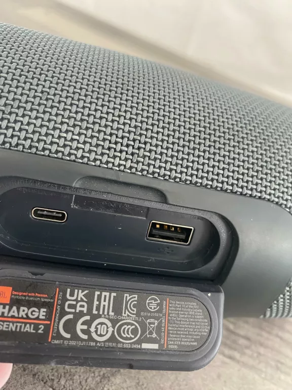 JBL CHARGE ESSENTIAL 2