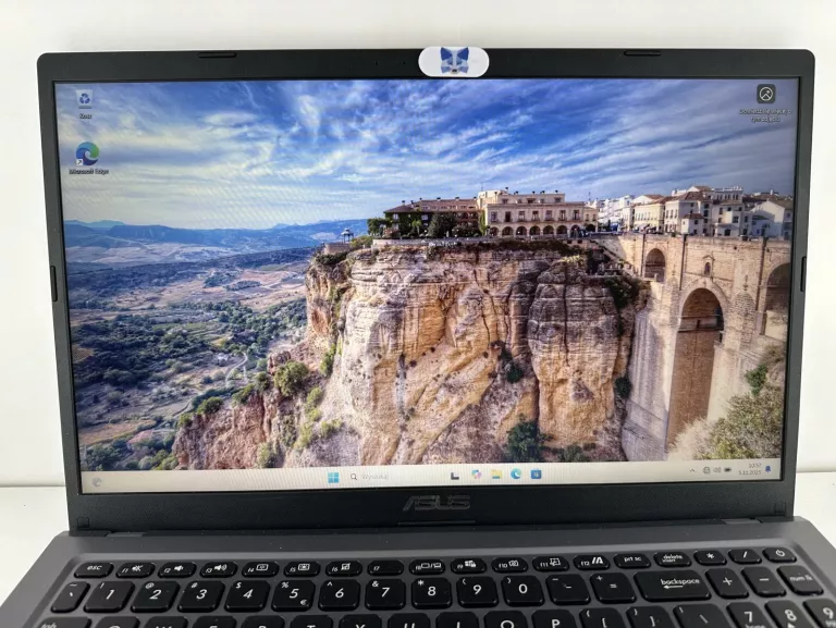 ASUS D515D AMD RYZEN 5 3500Y 8GB/512SSD WIN 11 ZASILACZ