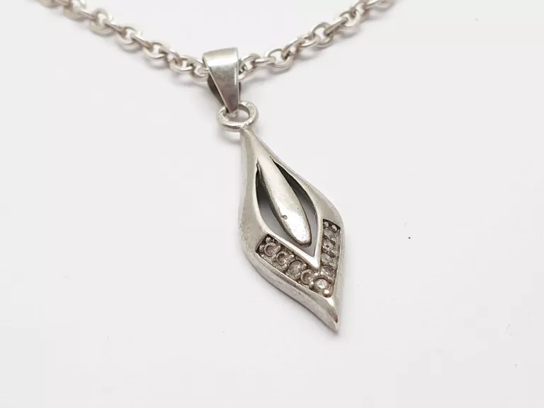 SREBRNY ŁAŃCUSZEK Z ZAWIESZKĄ 925