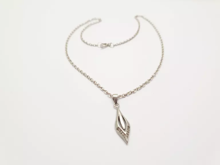 SREBRNY ŁAŃCUSZEK Z ZAWIESZKĄ 925