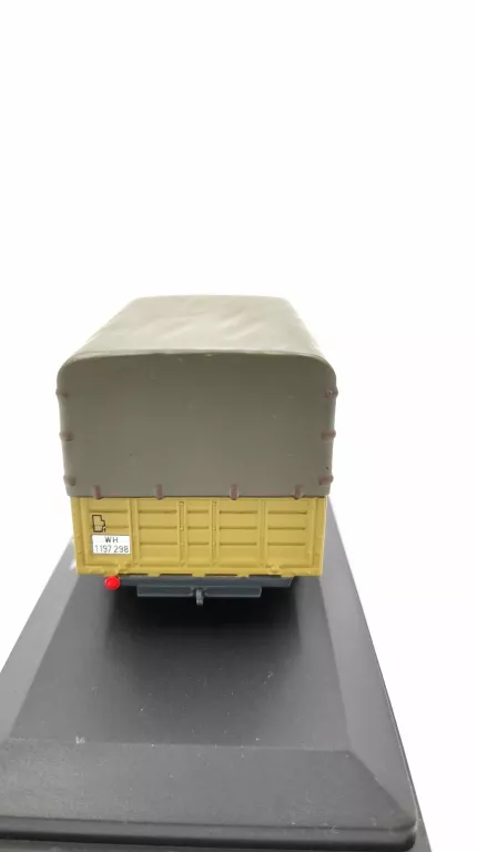 SAMOCHODY 2WŚ PEUGEOT 2T TYP DMA 1942 1:43 DEAGOSTINI