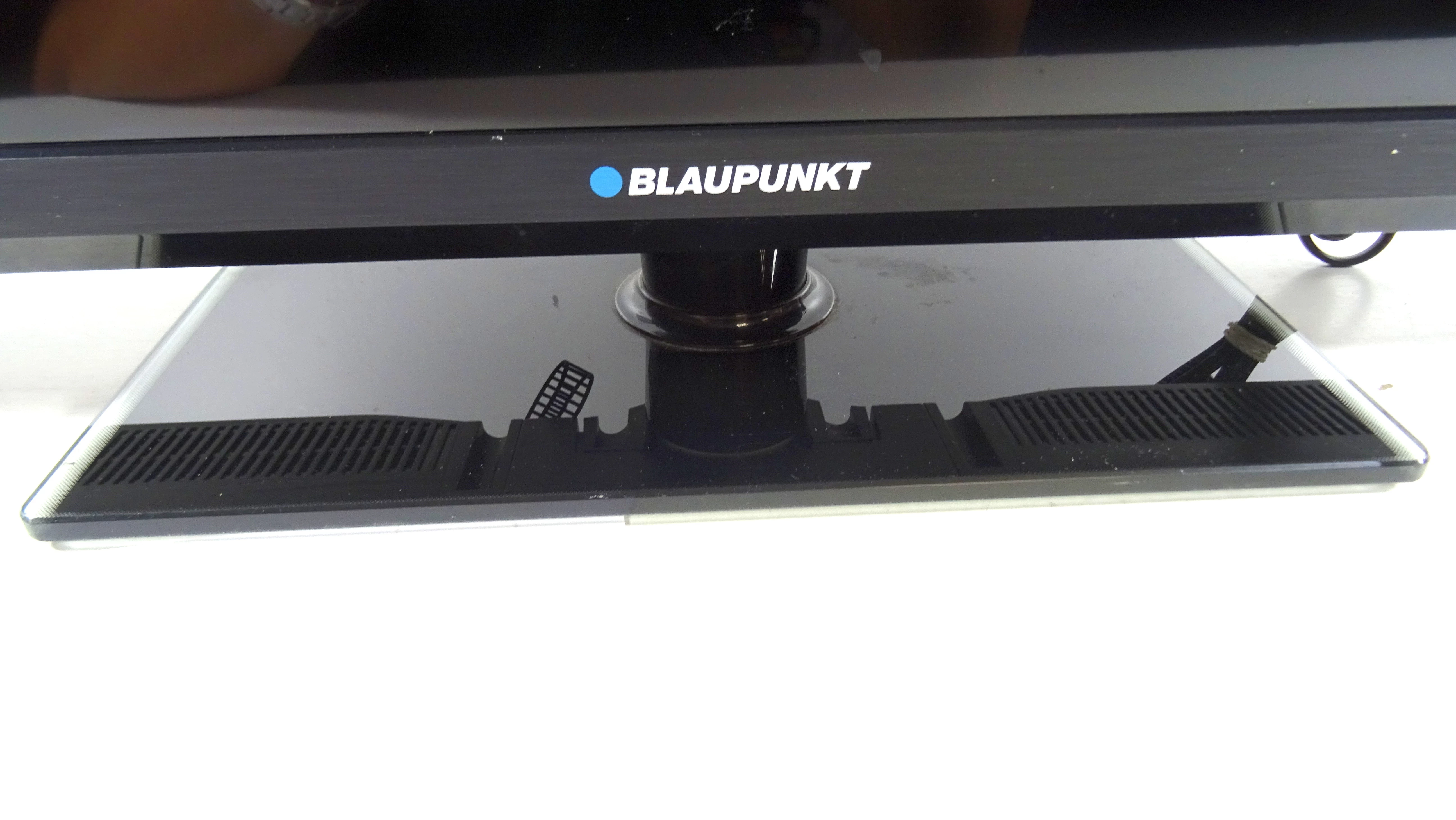 telewizor-blaupunkt-b32a124tc-pilot-ean-gtin-8594213440842