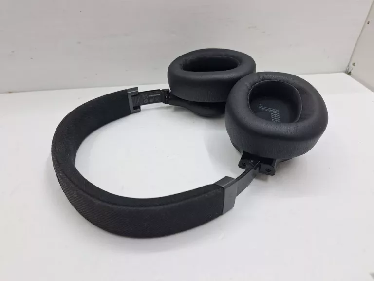 sluchawki-jbl-live-770nc-stan-11323-2