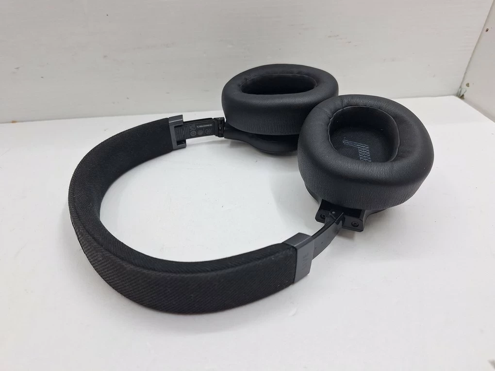 sluchawki-jbl-live-770nc-stan-11323-2