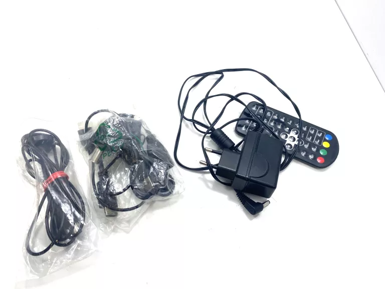 MINI TELEWIZOR LED SENCOR SPV 7012T