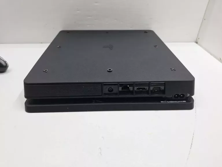 KONSOLA  PS4 500GB SLIM+PAD ZASTĘPCZT