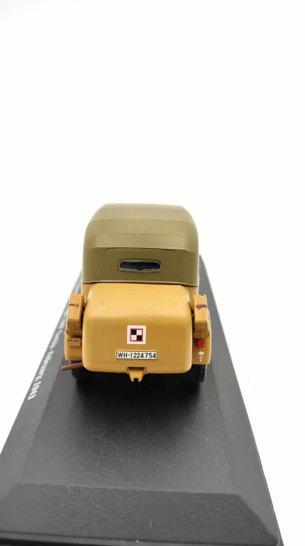 SAMOCHODY 2WŚ TYPE 1500A/01 KFZ 21 SKALA 1:43