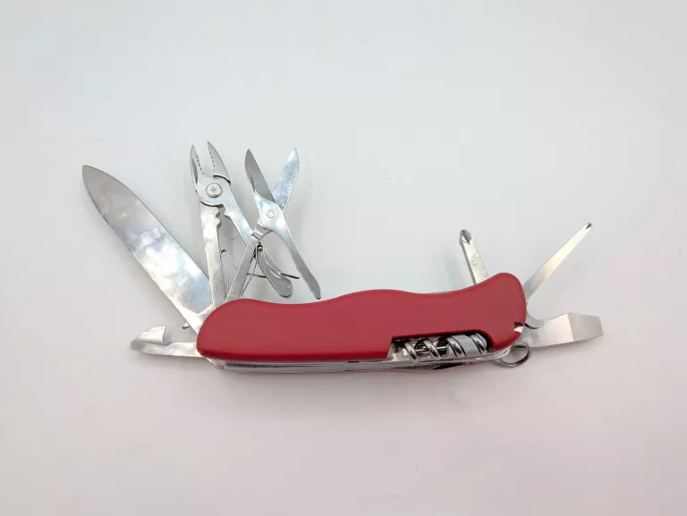 SCYZORYK VICTORINOX FORESTER 0.8363