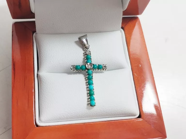 ZŁOTY KRZYZYK 750, 18K, 1,17G, 2,5CM