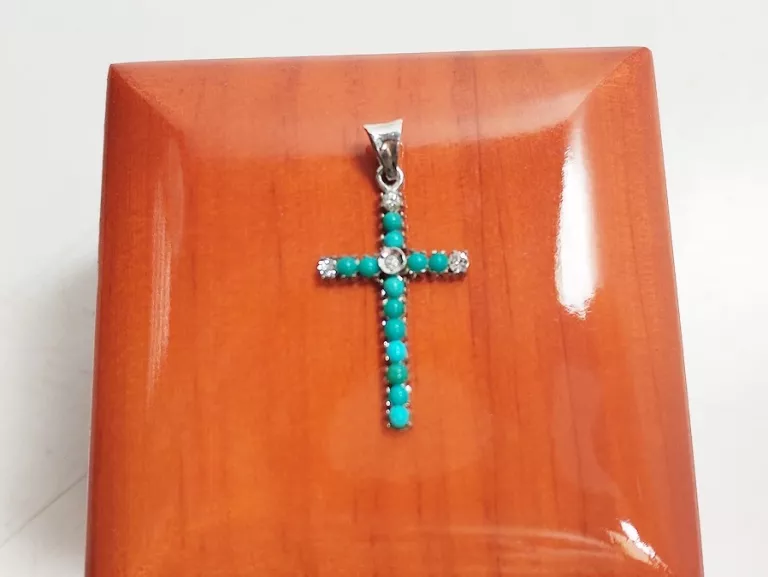 ZŁOTY KRZYZYK 750, 18K, 1,17G, 2,5CM