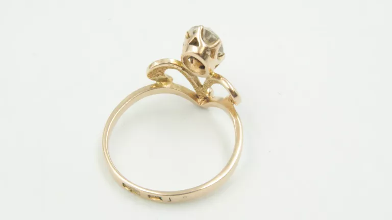 ZŁOTY PIERŚCIONEK Z CYRKONIĄ 585 3,15G R:19 OKAZAŁY