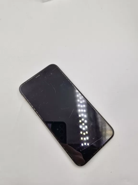 smartfon-iphone-11-128gb4gb-ram-kondycja-bat-77-pojemnosc-akumulatora-3110