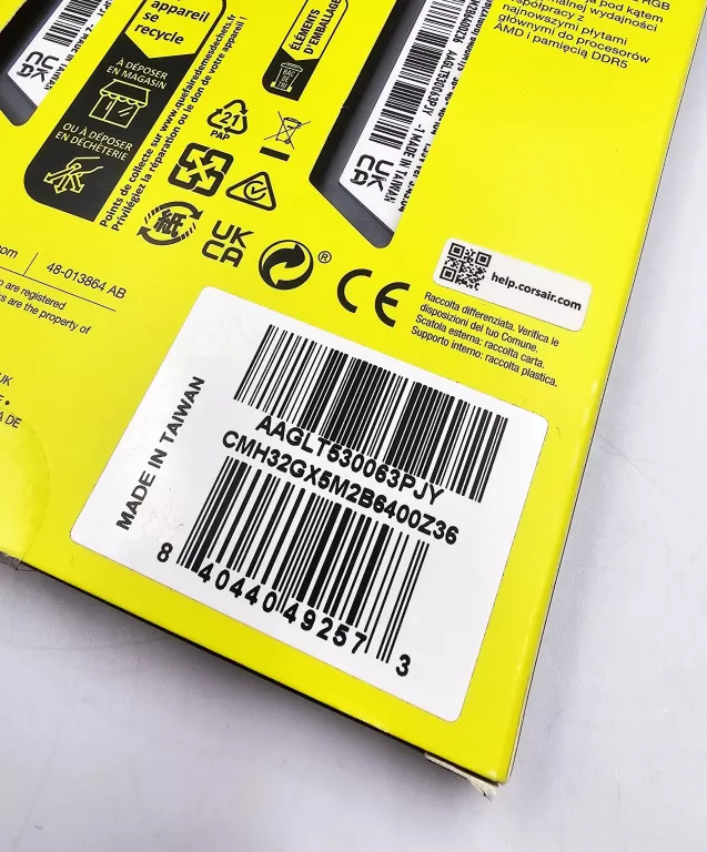 PAMIĘĆ CORSAIR VENGEANCE RGB DDR5 32GB 6400MHZ CMH32GX5M2B6400Z36