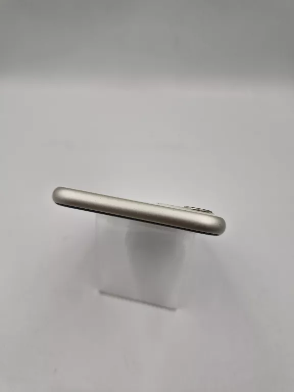 SMARTFON IPHONE 11 128GB/4GB RAM/  KONDYCJA BAT. 77%