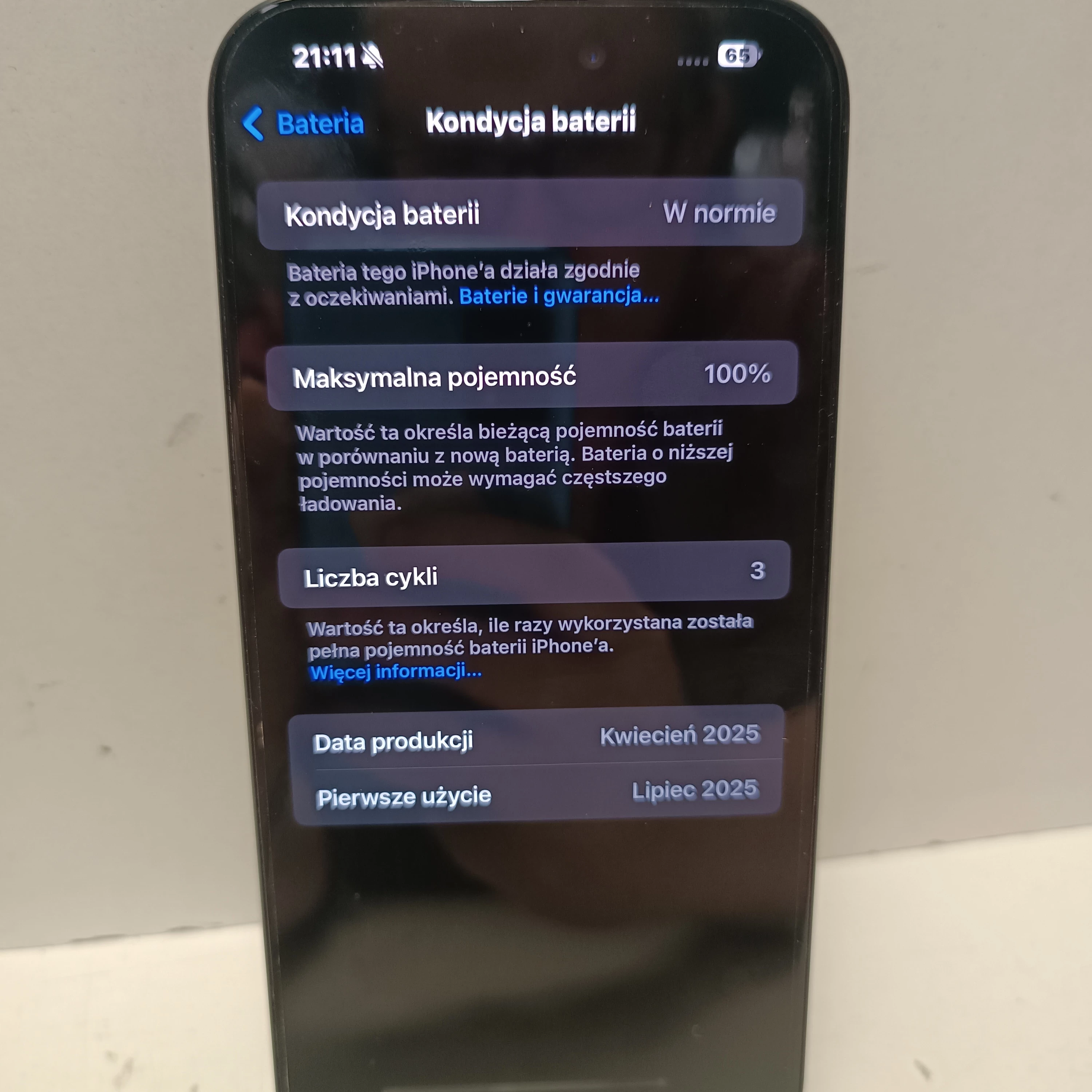 telefon-iphone-16-pro-max-256gb-bateria-100-ean-gtin-195949805691