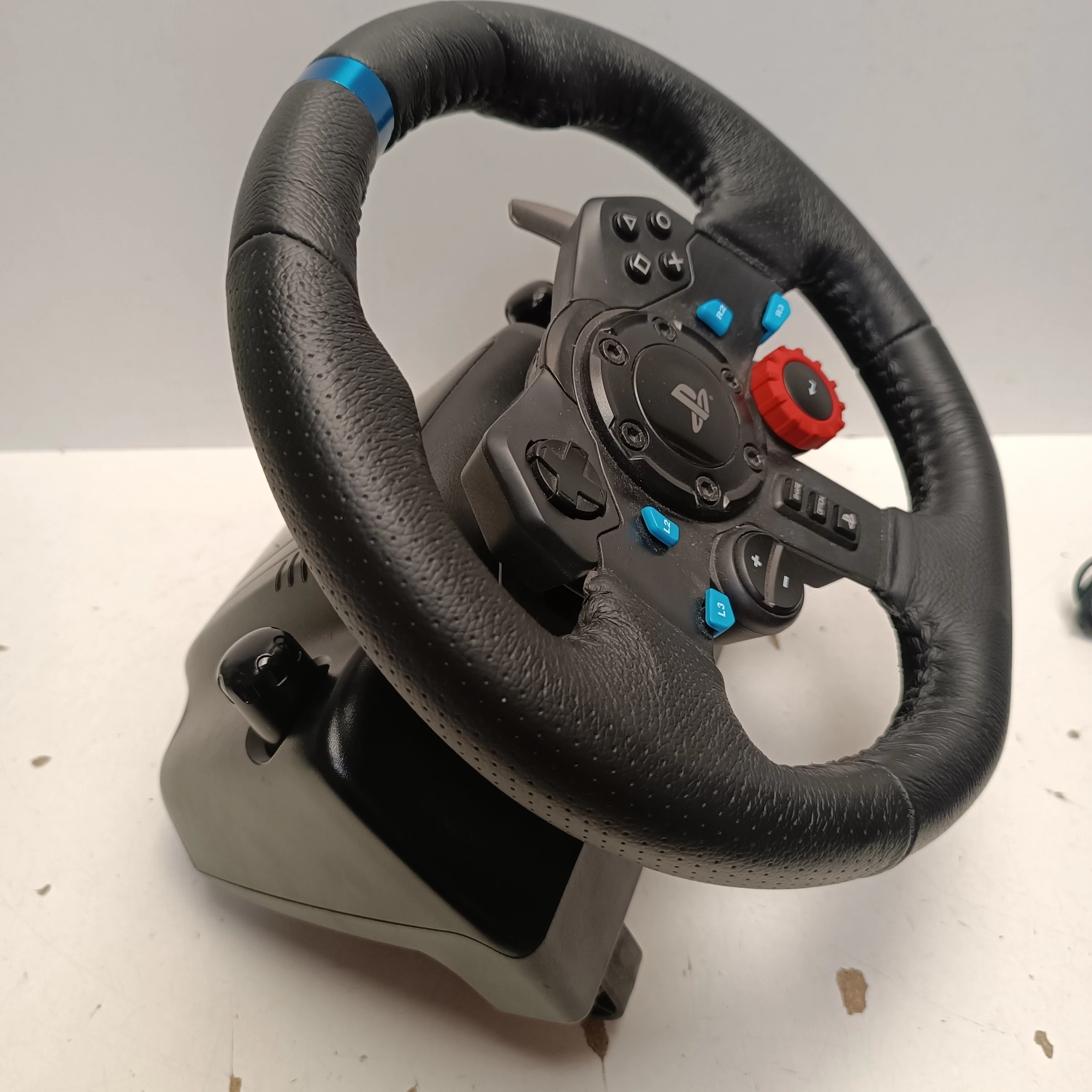 kierownica-logitech-g29-stan-11323-2