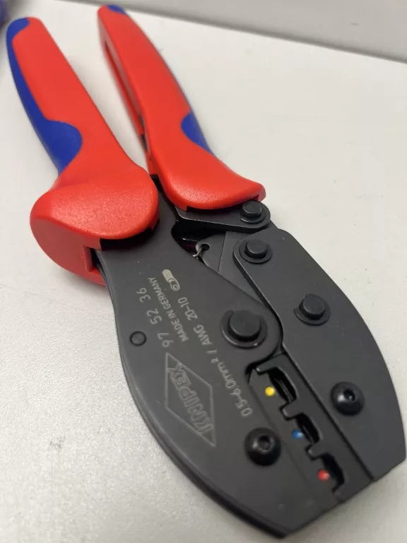 KNIPEX SZCZYPCE ZAGNIATAJĄCE DO KOŃCÓWEK KABLOWYCH PERCIFORCE 975236