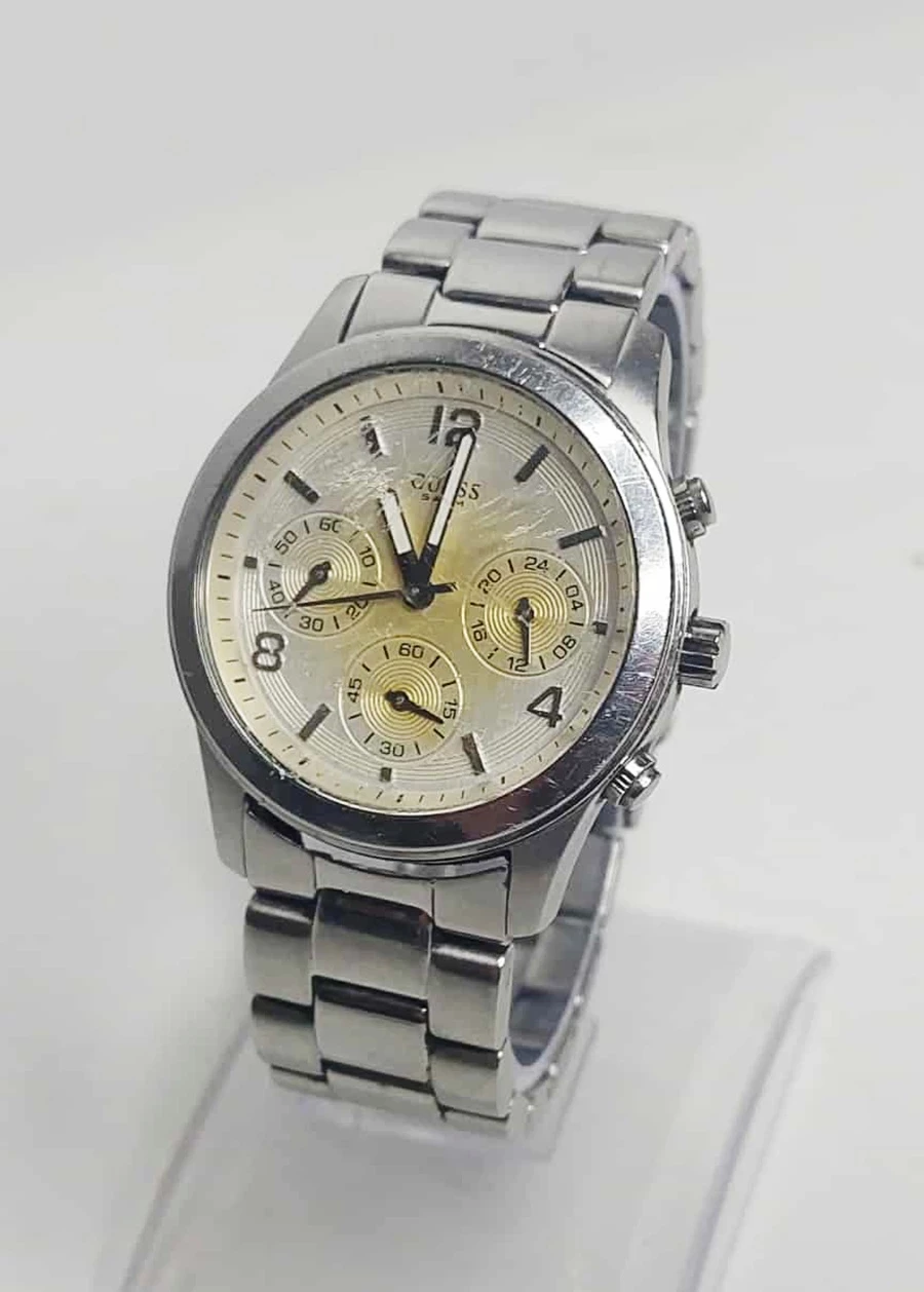 zegarek-damski-guess-mini-spectrum-w12086l1-ksztalt-koperty-129223-2