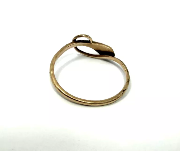 ZŁOTY PIERŚCIONEK - 333 - 1,71G - R.23