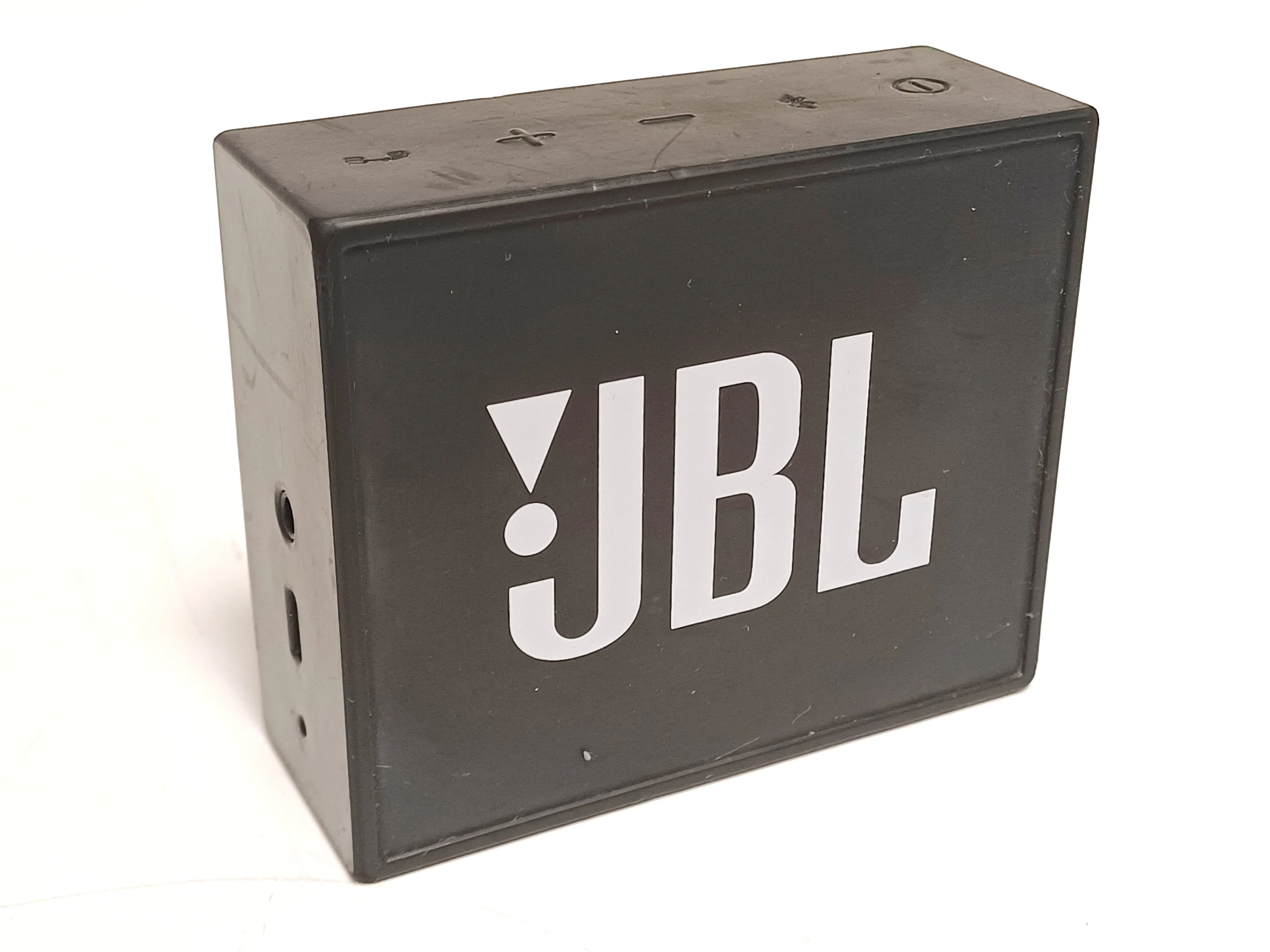 glosnik-jbl-go-stan-11323-2