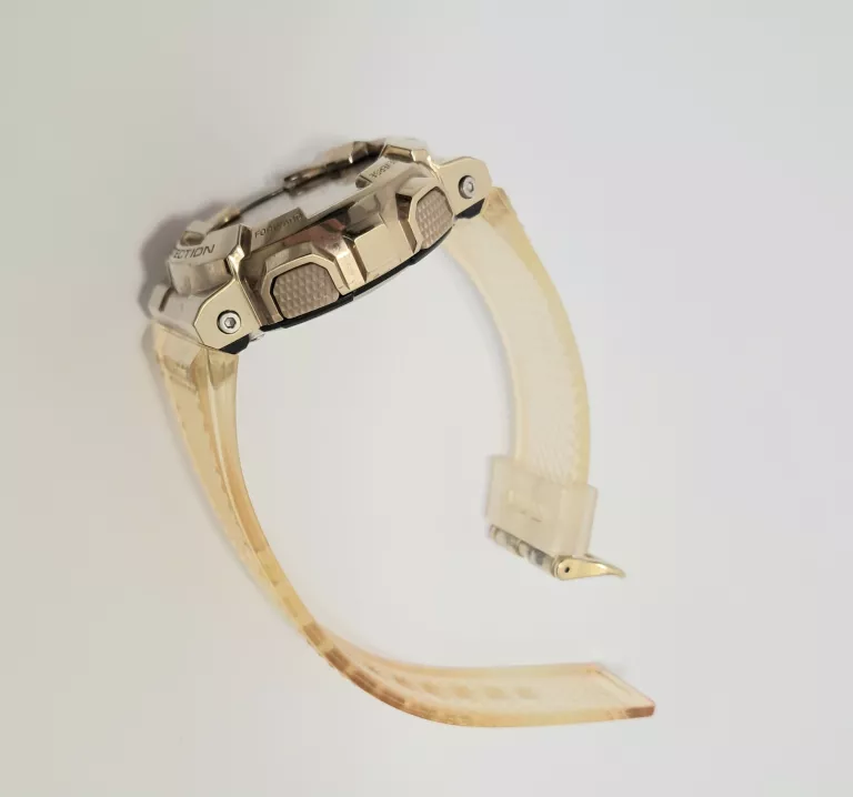 ZEGAREK CASIO G-SHOCK GM-110SG BN