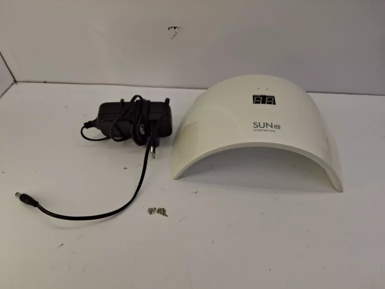 LAMPA DO PAZNOKCI UV+LED SUN 9C