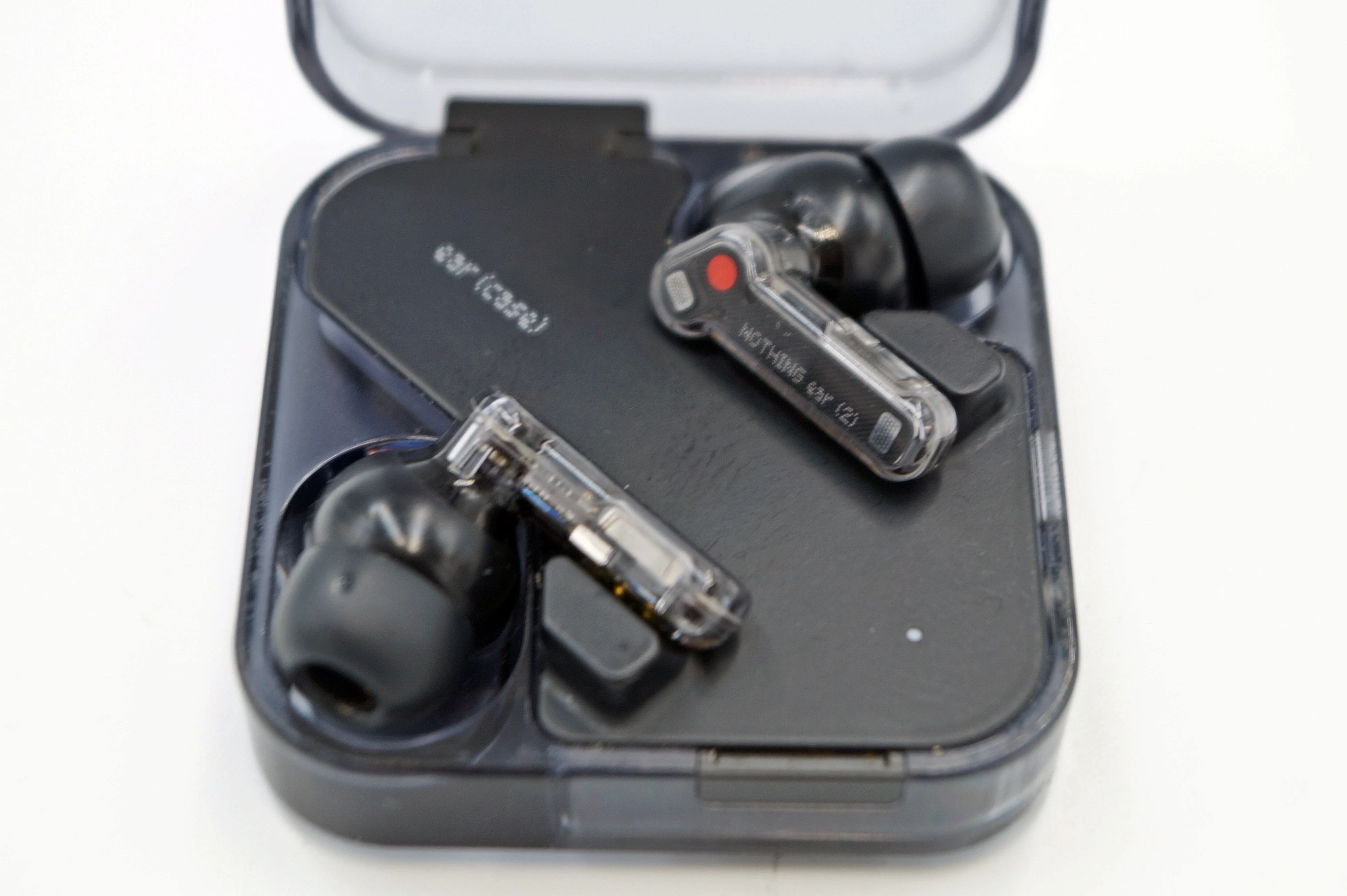 nothing-ear-2-sluchawki-bezprzewodowe-dokanalowe-kolor-dominujacy-129357-9