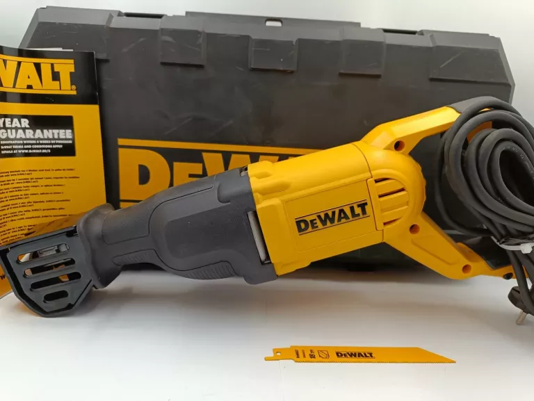 PIŁA SZABLASTA ELEKTRYCZNA DEWALT DWE305 WALIZKA