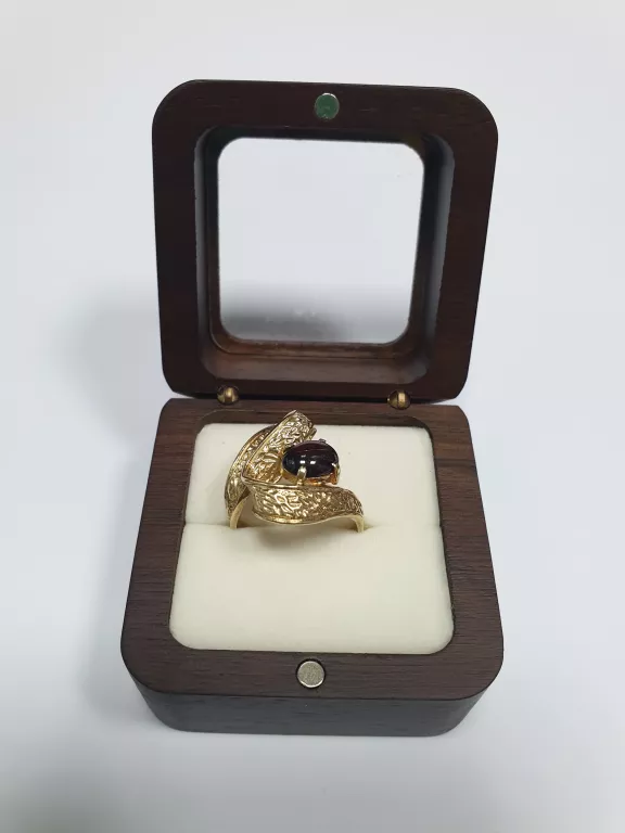 ZŁOTY PIERŚCIONEK 6,38G 585 R.22