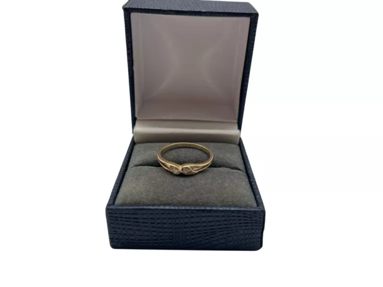 ZŁOTY PIERŚCIONEK Z CYRKONIAMI | P 585 | W 1,60 | R 13 |