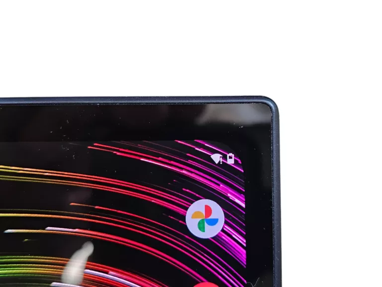 PRZENOŚNA KONSOLA RAZER EDGE WIFI + KISHI V2 PRO BUNDLE