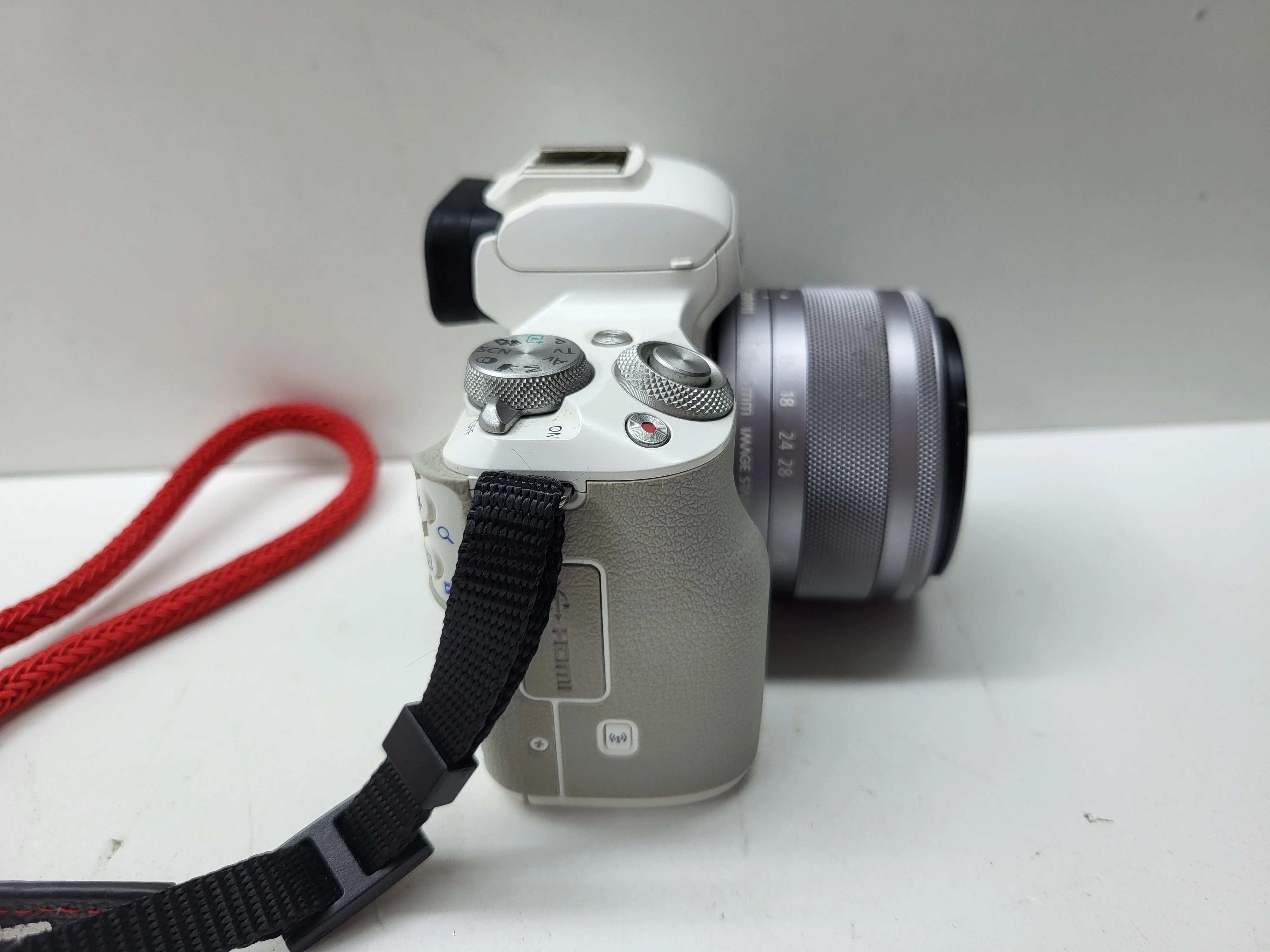 aparat-canon-eos-m50-mark-ii-obiektyw-canon-15-45mm-rozmiar-matrycy-206882-228774