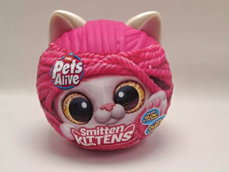 ZURU PETS ALIVE SMITTEN KOT MOOLOO MASKOTKA