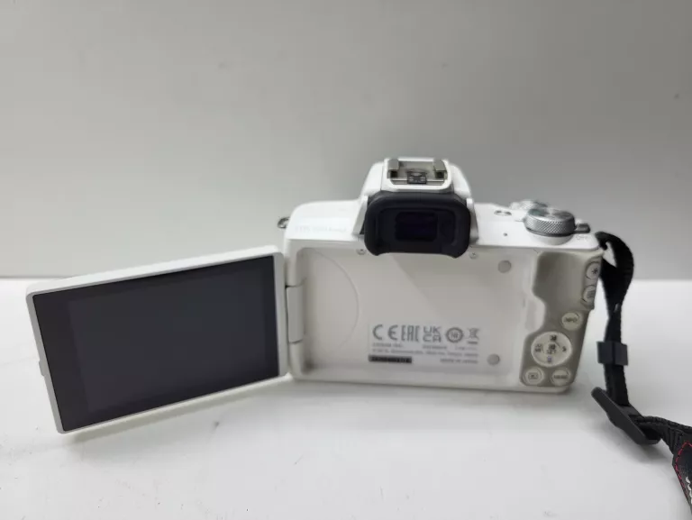 aparat-canon-eos-m50-mark-ii-obiektyw-canon-15-45mm-model-eos-m50-mark-ii