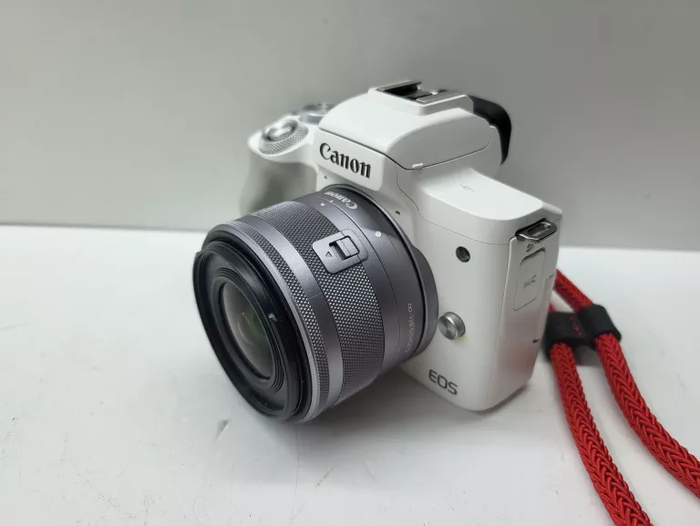 aparat-canon-eos-m50-mark-ii-obiektyw-canon-15-45mm-typ-matrycy-14228-2