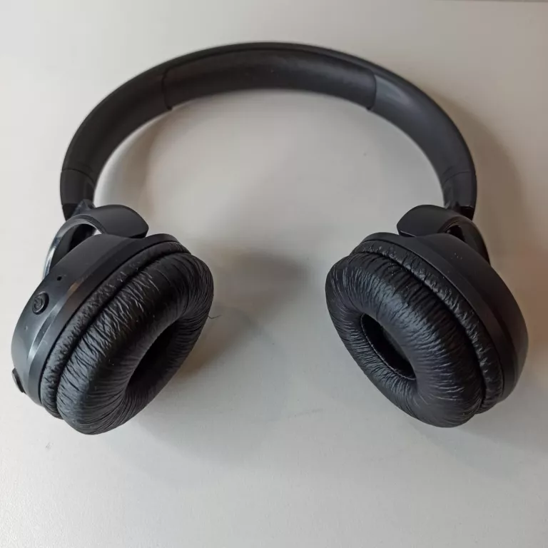 SŁUCHAWKI BEZPRZEWODOWE NAUSZNE JBL TUNE 570 BT