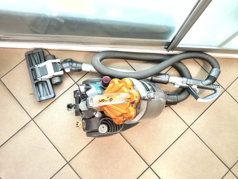 odkurzacz-dyson-dc19-poludniowa-38-przezmierowo-ska