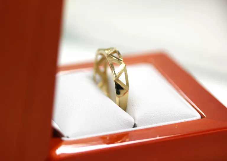 ZŁOTY PIERŚCIONEK P585 1,30G R18 GEOMETRYCZNY