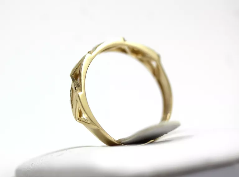 ZŁOTY PIERŚCIONEK P585 1,30G R18 GEOMETRYCZNY