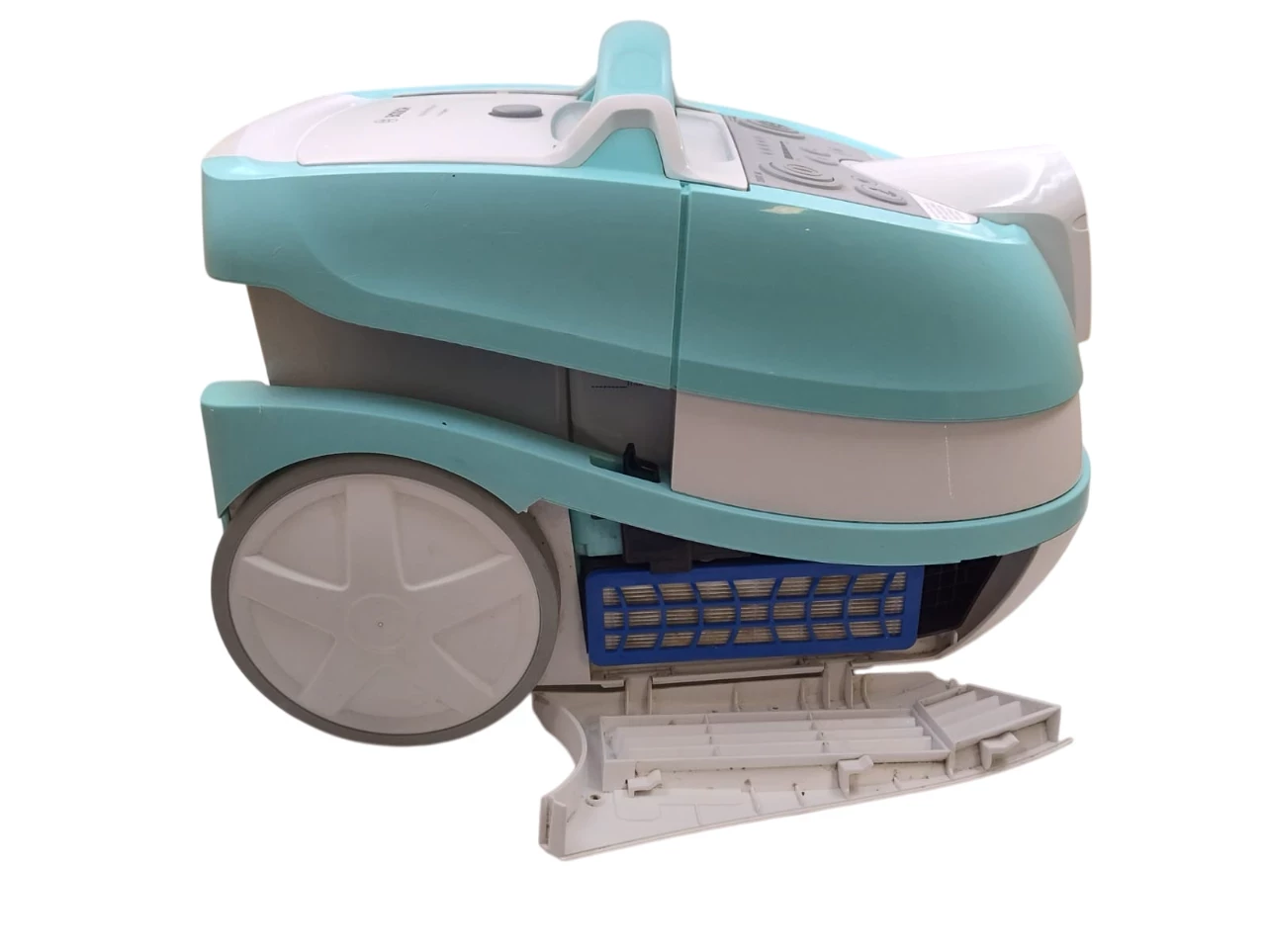 odkurzacz-pioracy-bosch-aquawashclean-bwd420hyg-akcesoria-stan-11323-2