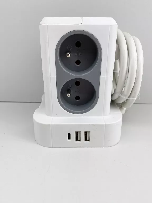 PRZEDŁUŻACZ LISTWOWY PROMAX 1,4 M 8 SZT. GNIAZD BIAŁY