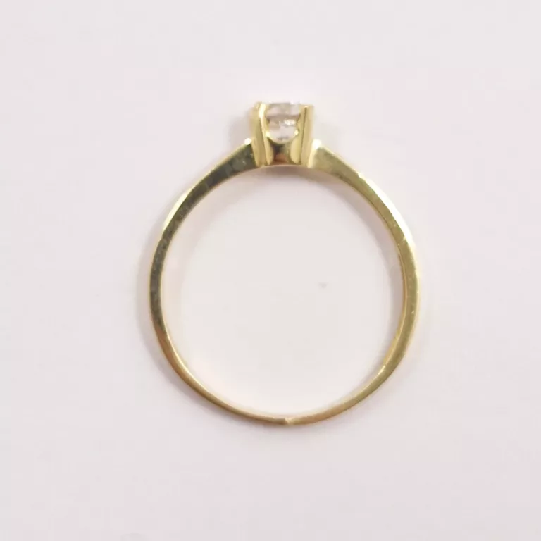 ZŁOTY PIERŚCIONEK [585; 1,83 G; R 19] CYRKONIA