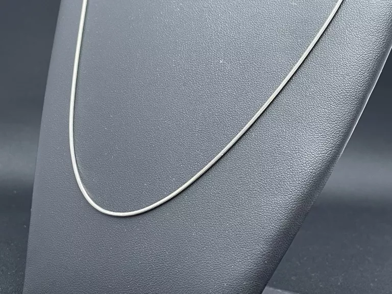 SREBRNY   ŁAŃCUSZEK  ŻMIJKA  925  2,82G  50 CM