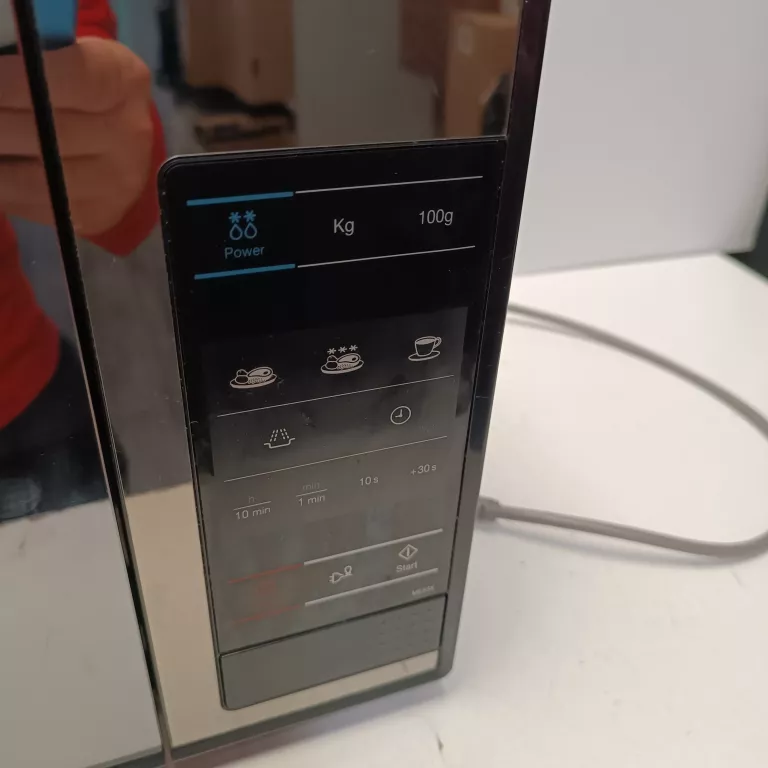MIKROFALÓWKA SAMSUNG ME83X