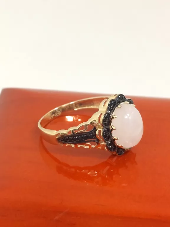 ZŁOTY PIERŚCIONEK PR.585 R.19 2,67G