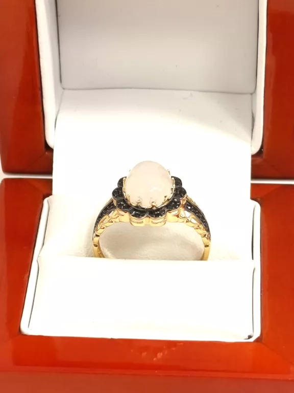 ZŁOTY PIERŚCIONEK PR.585 R.19 2,67G