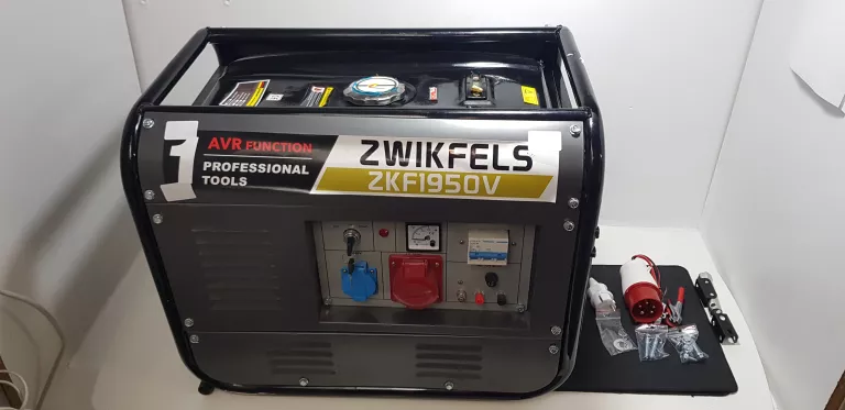 AGREGAT PRĄDOTWÓRCZY 3 FAZOWY PROFESSIONAL LINE HC40-250/BOT 7,3KW 400V